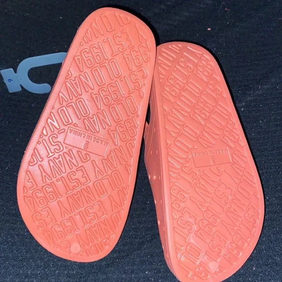 Crocs - Picture 2 of 2